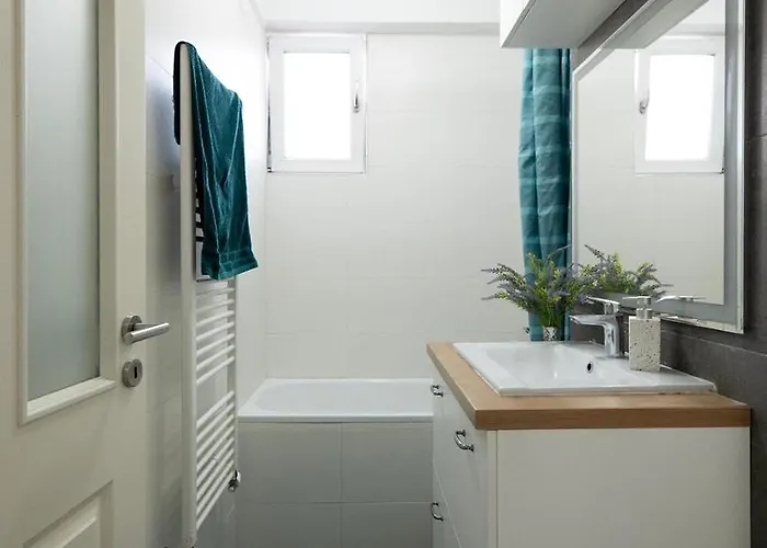 Sir & Private Parking